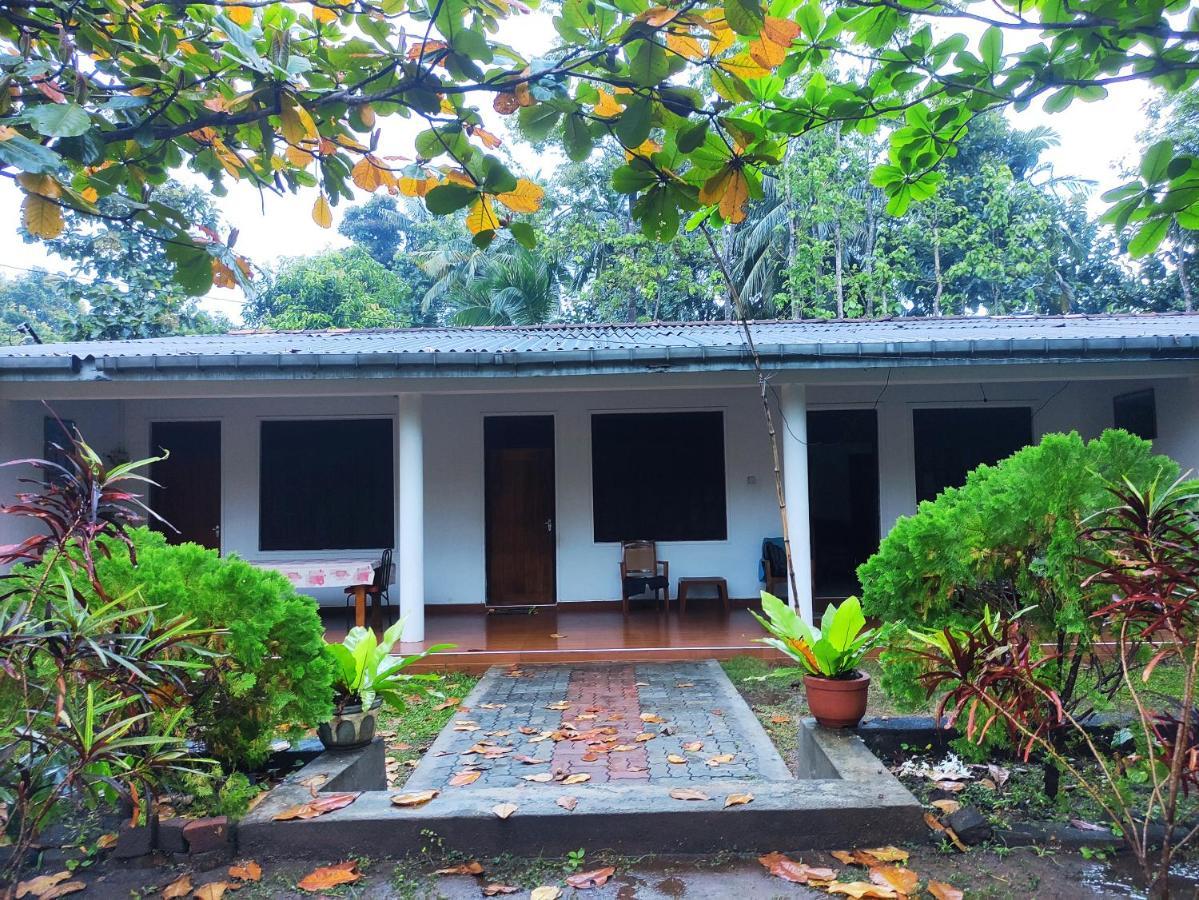 Deer Garden Guest Hotel Polonnaruwa Exterior photo